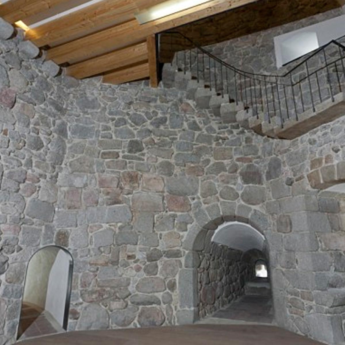Sala de armas del Castillo de la Coracera